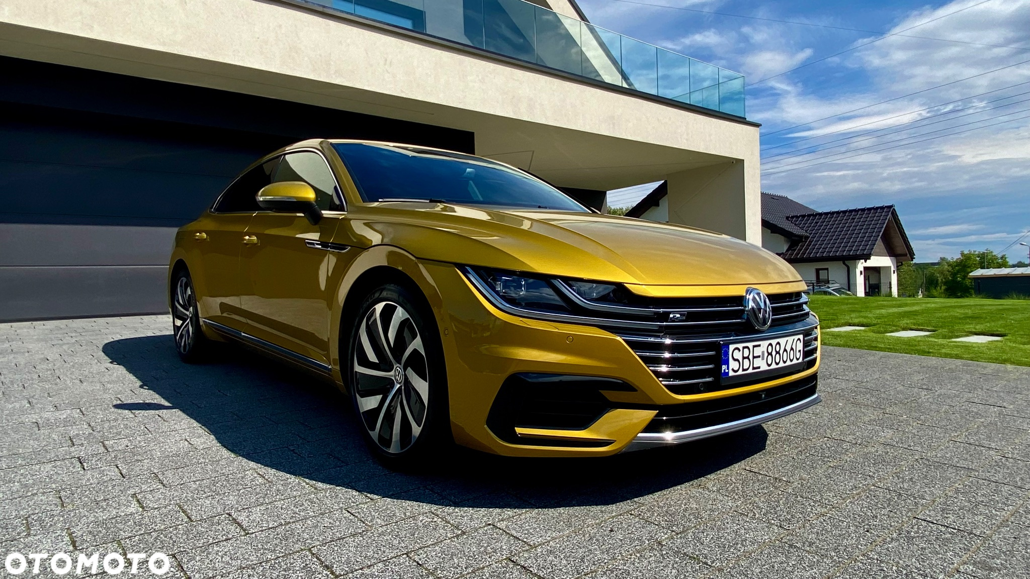 Volkswagen Arteon 2.0 TSI R-Line DSG - 2