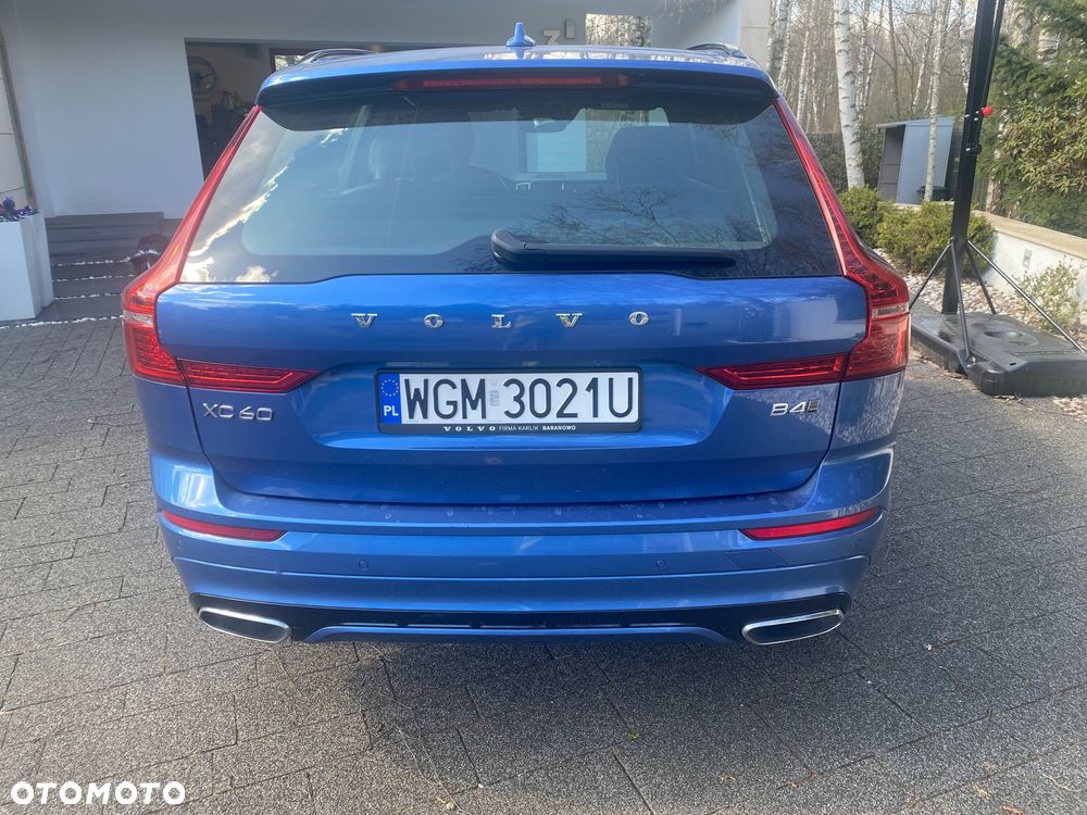 Volvo XC 60 B4 D AWD Momentum - 8