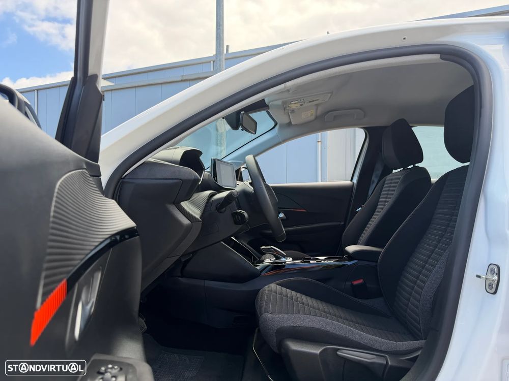 Peugeot e-208 Active - 5