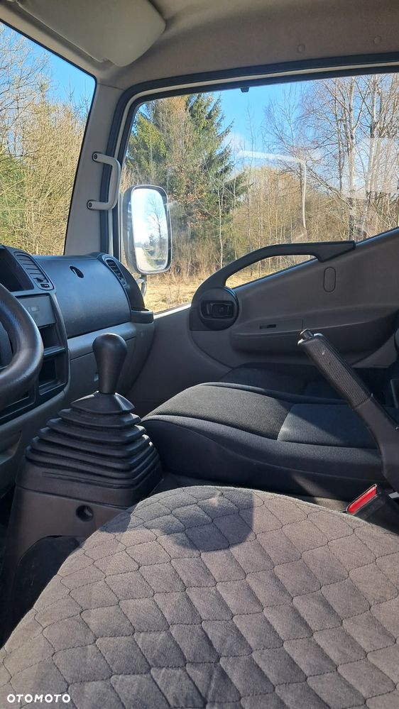 Nissan Cabstar . Podnośnik koszowy 20m . Hydraulika . - 13