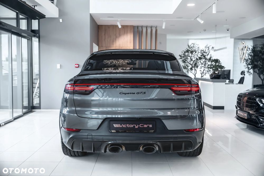 Porsche Cayenne - 7