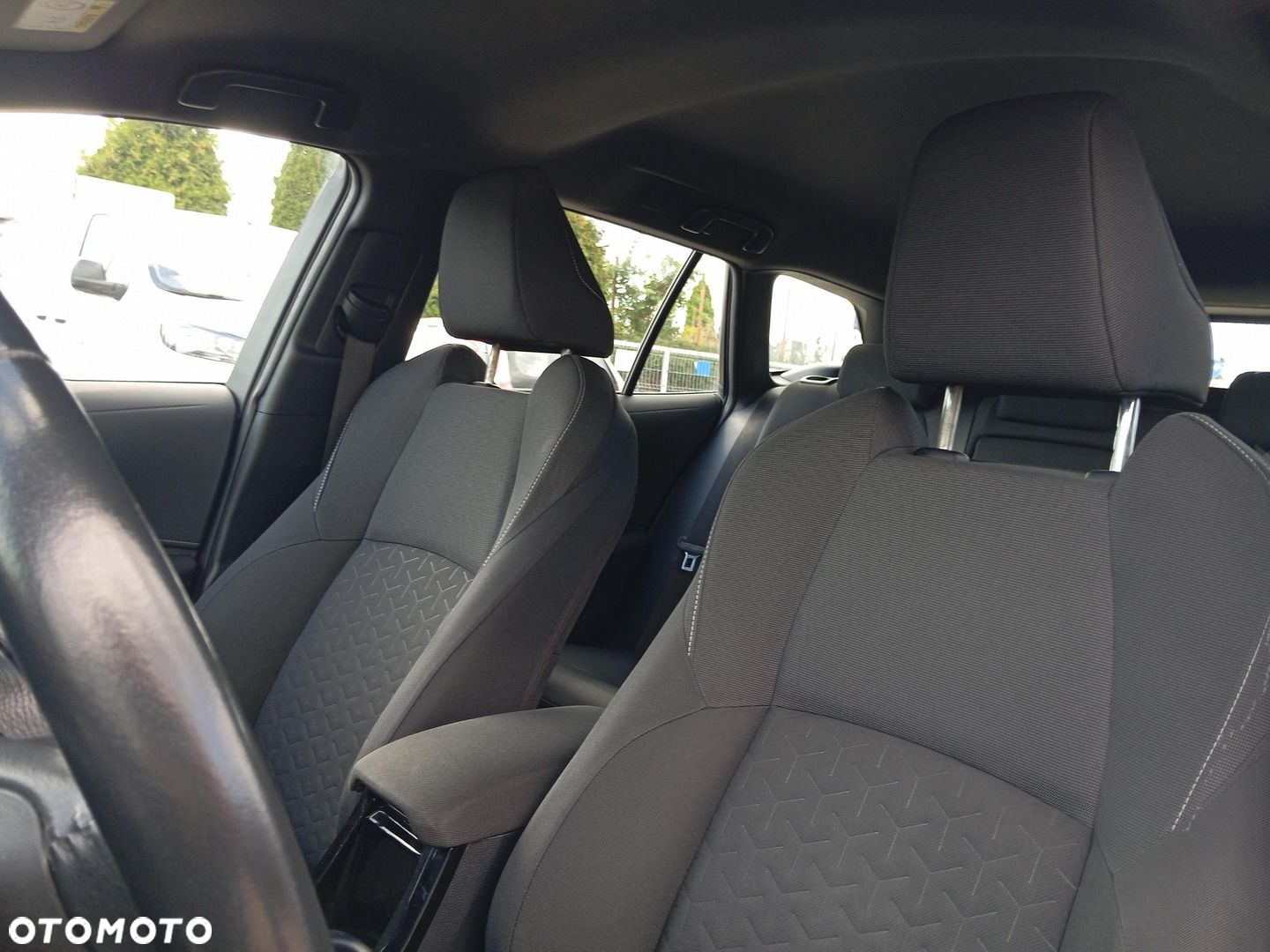 Toyota Corolla 1.8 Hybrid Comfort - 14