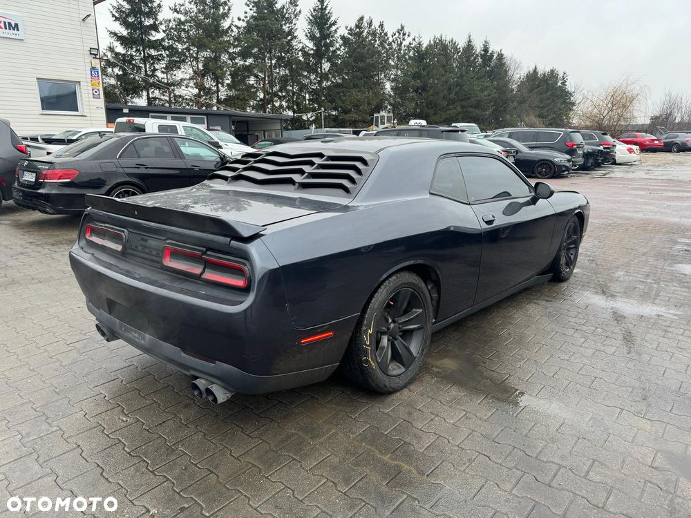 Dodge Challenger Automatik SXT Plus - 3