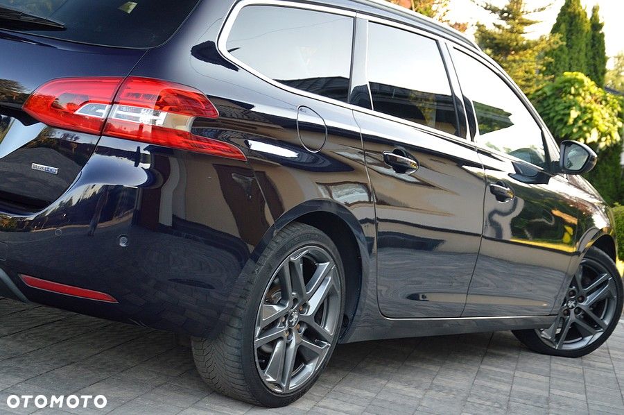 Peugeot 308 BlueHDi 150 EAT6 Stop & Start Business-Line - 19