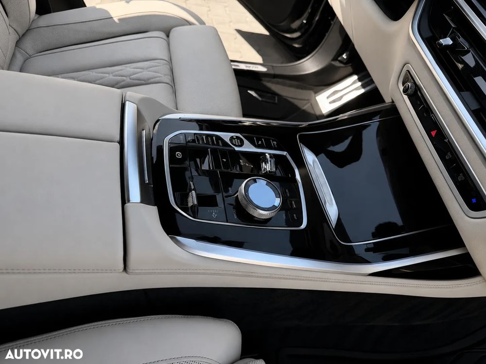 BMW X7 - 11