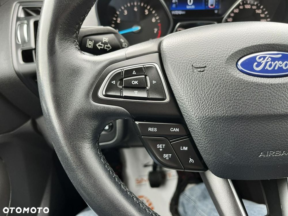 Ford Kuga 1.5 EcoBoost 2x4 Trend - 17
