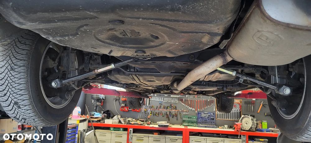 Toyota Camry 3.0 V6 - 29