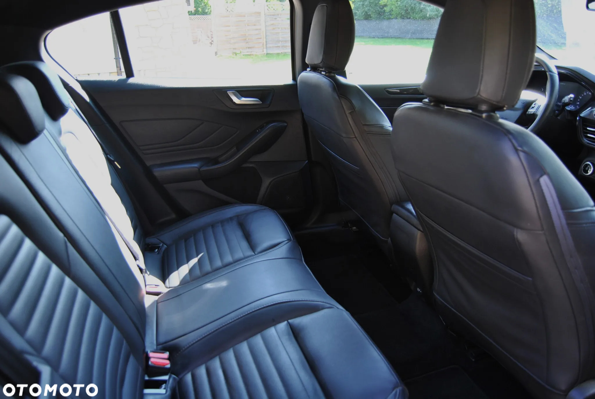 Ford Focus 1.5 EcoBlue Start-Stopp-System ST-LINE STYLE - 8