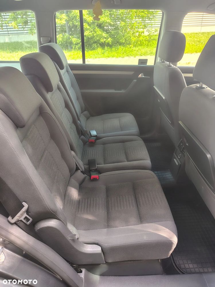 Volkswagen Touran 2.0 TDI Trendline - 17