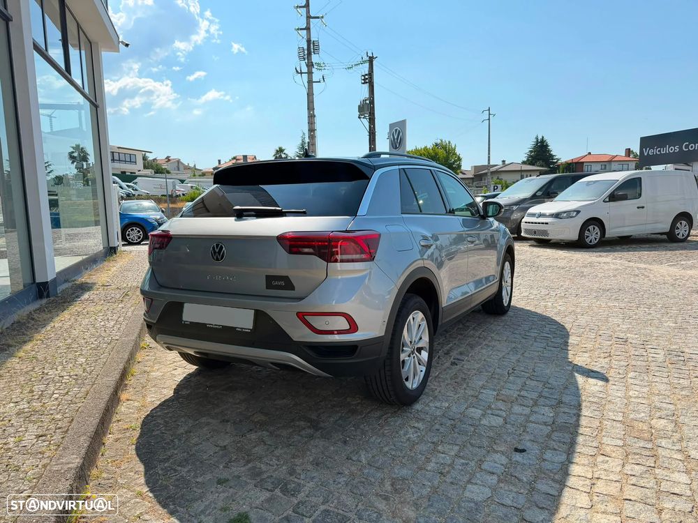 VW T-Roc 1.5 TSI Urban DSG - 7