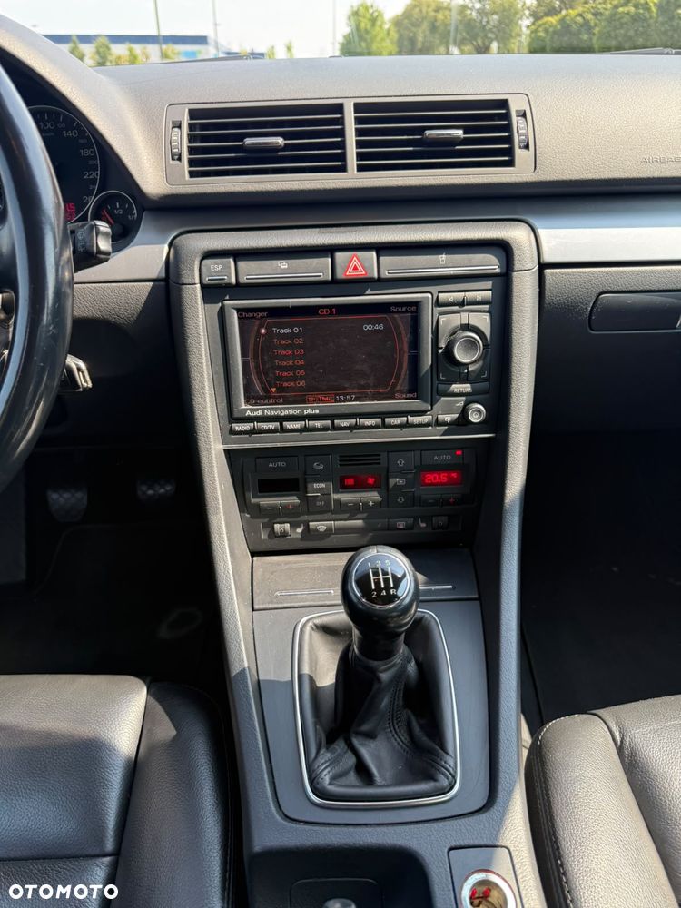 Audi A4 Avant - 8