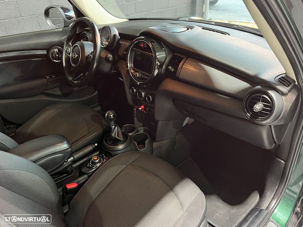 MINI 5 Portas Cooper D Seven Chili - 18