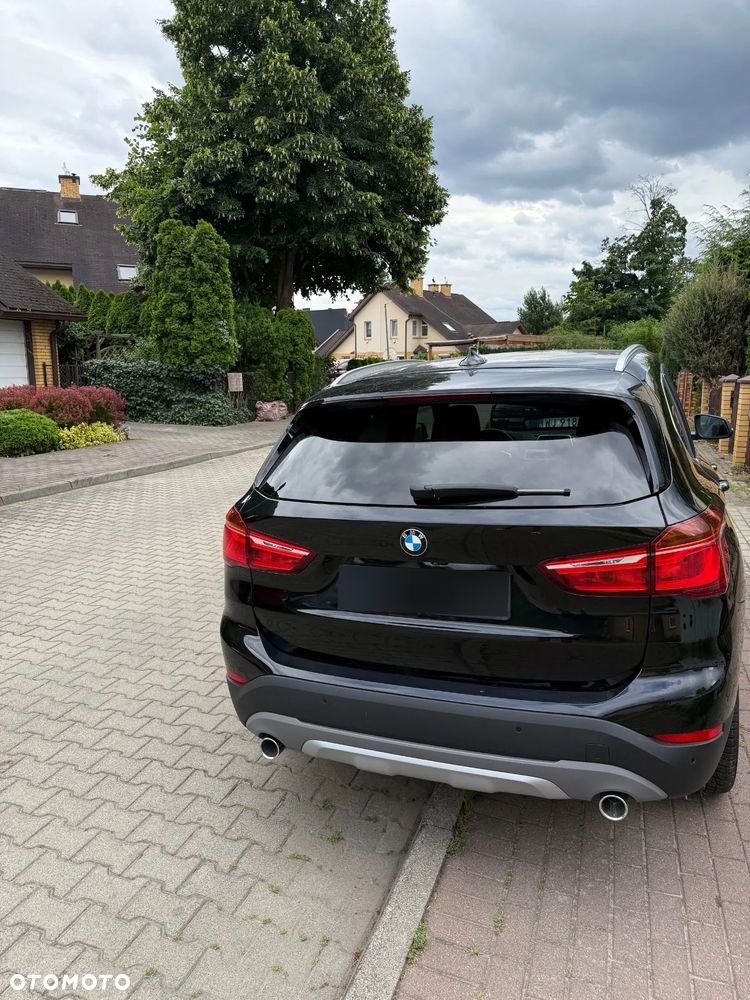 BMW X1 xDrive18d xLine - 3
