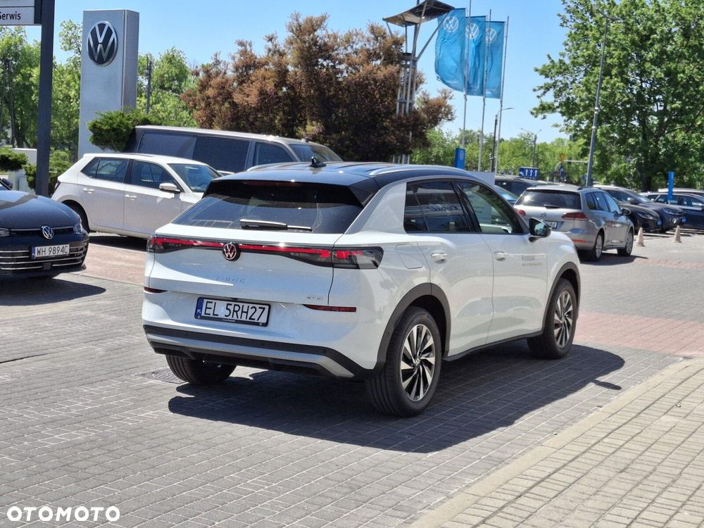 Volkswagen T-Roc - 9