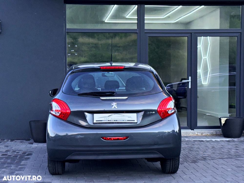 Peugeot 208 PureTech 110 Stop & Start Active - 13