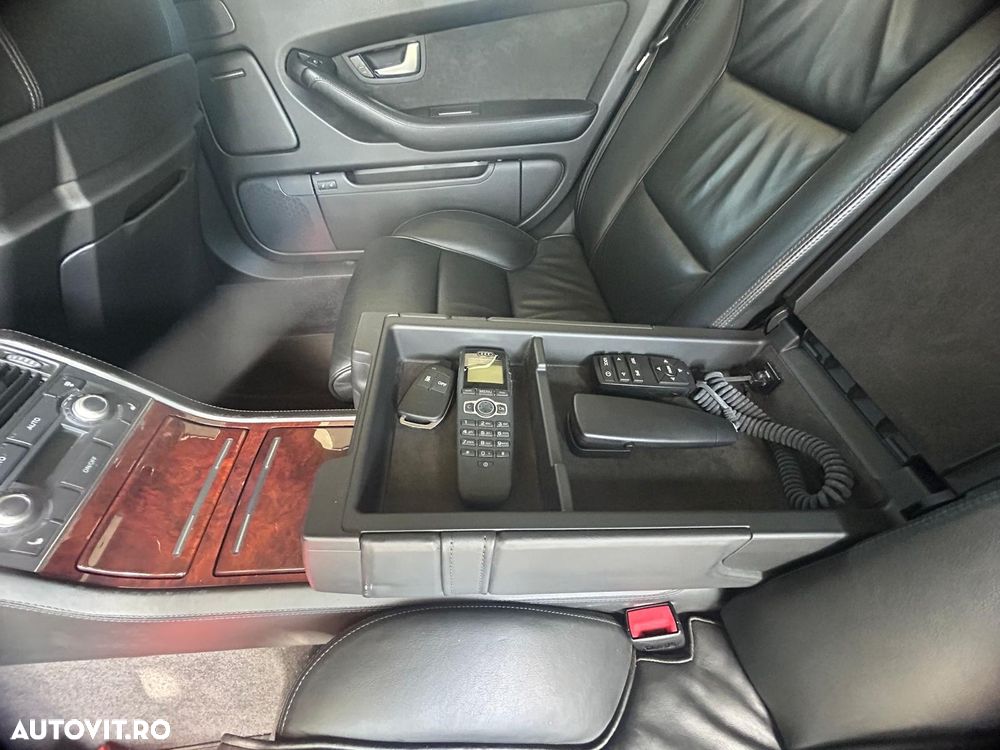 Audi A8 - 8