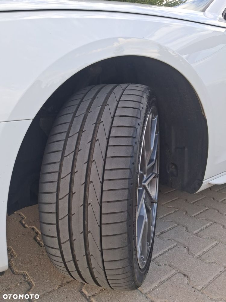 Audi A4 Avant 35 TDI S tronic - 14