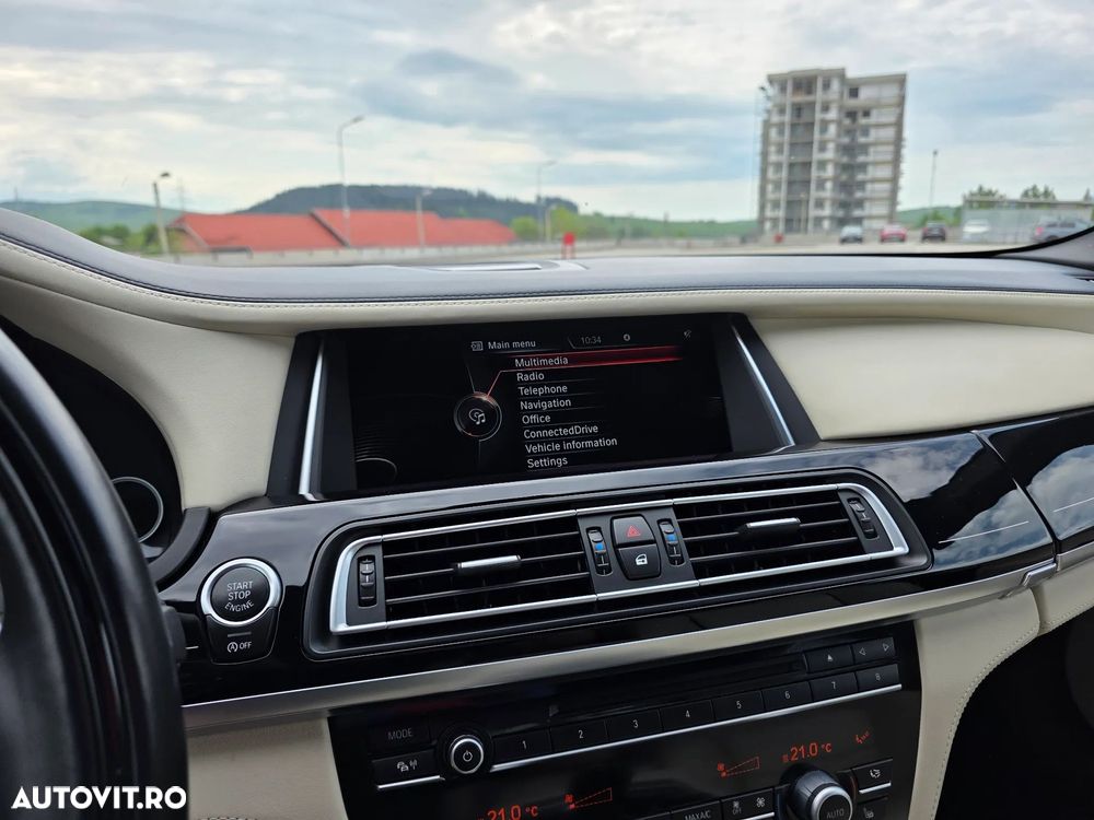 BMW Seria 7 730d - 34