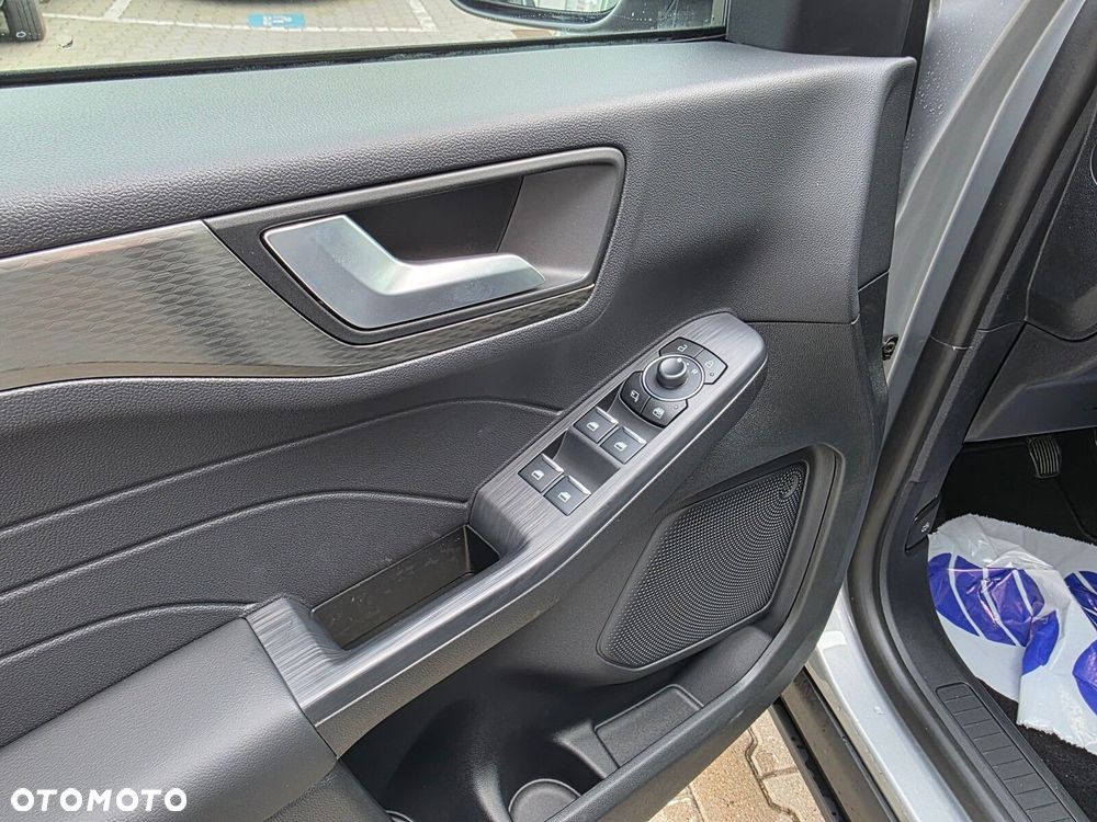 Ford Kuga - 13
