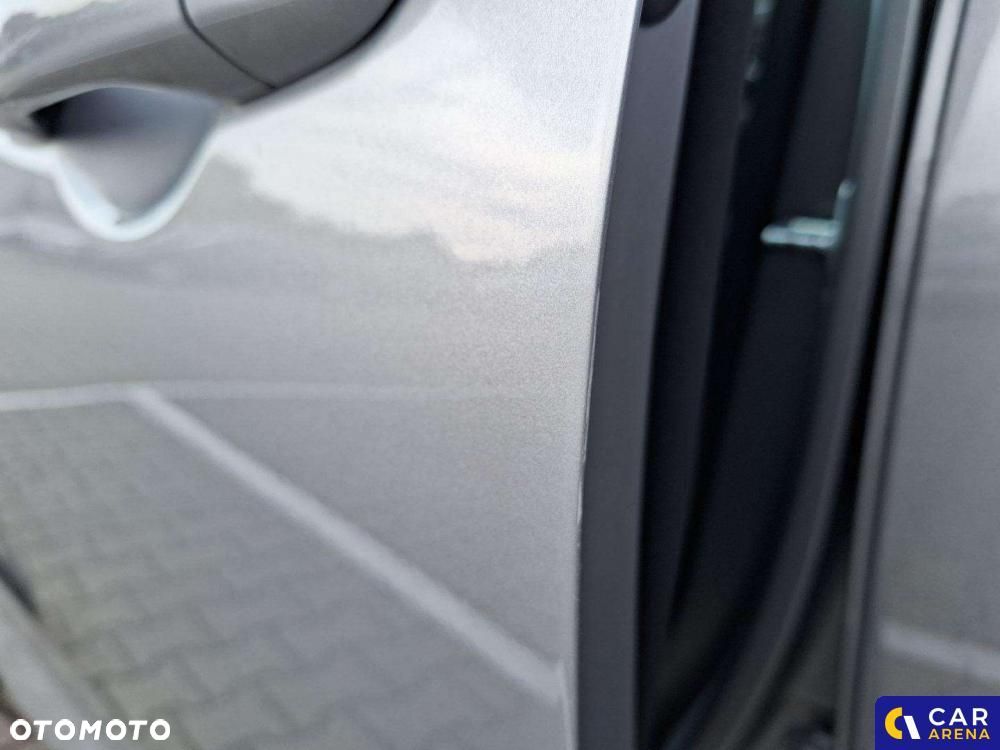 Hyundai i30 1.5 DPI Classic + - 25