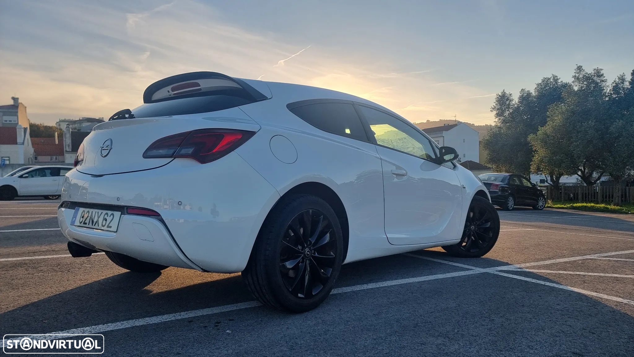 Opel Astra GTC 1.7 CDTi S/S - 12