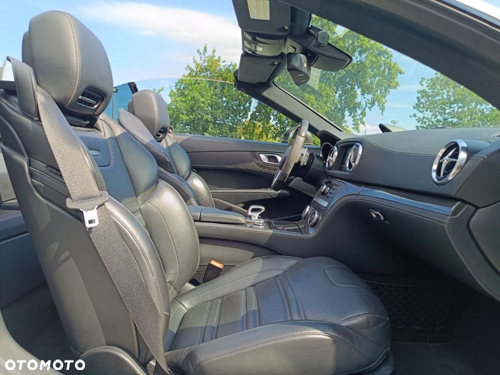 Mercedes-Benz SL 63 AMG - 31