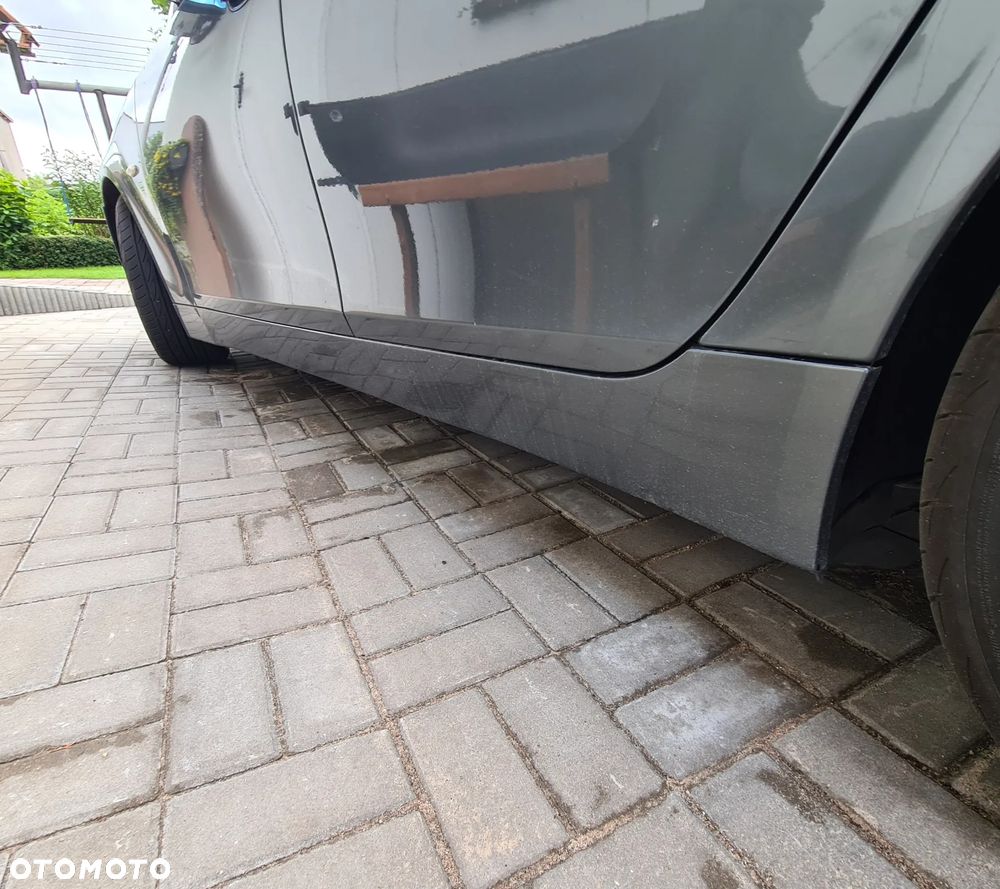 BMW Seria 5 525i - 25