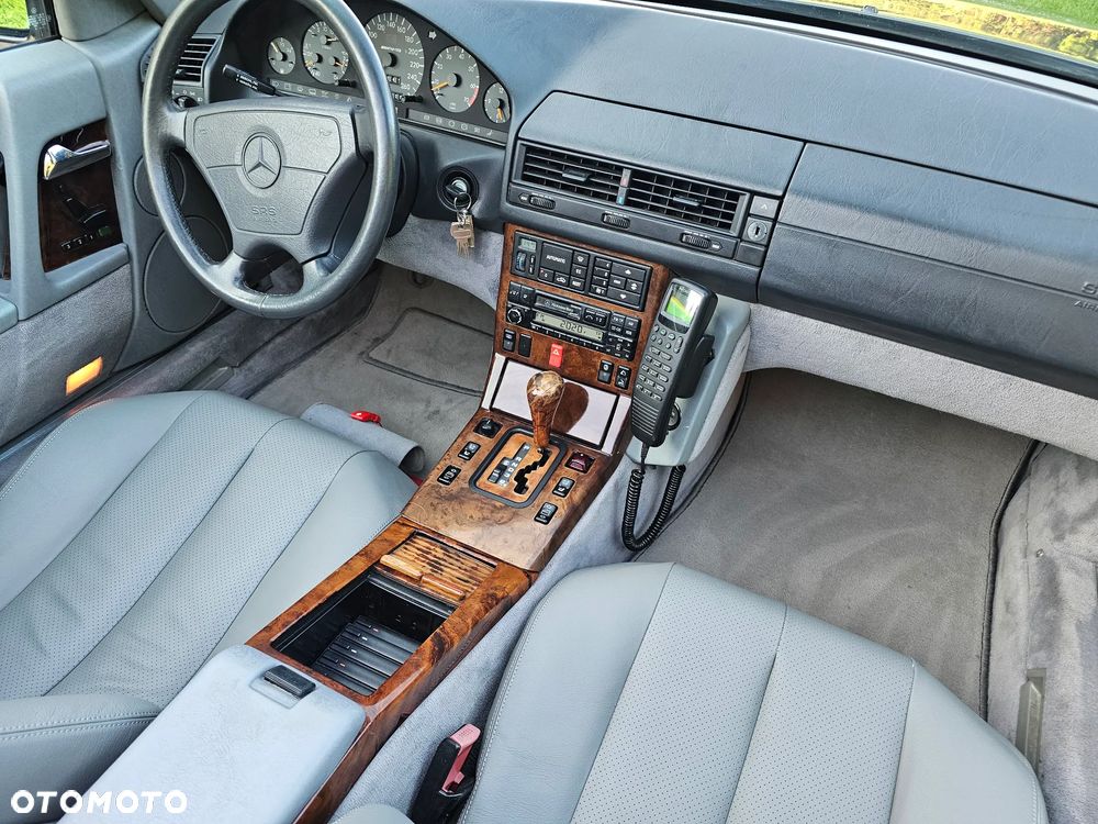 Mercedes-Benz SL - 11