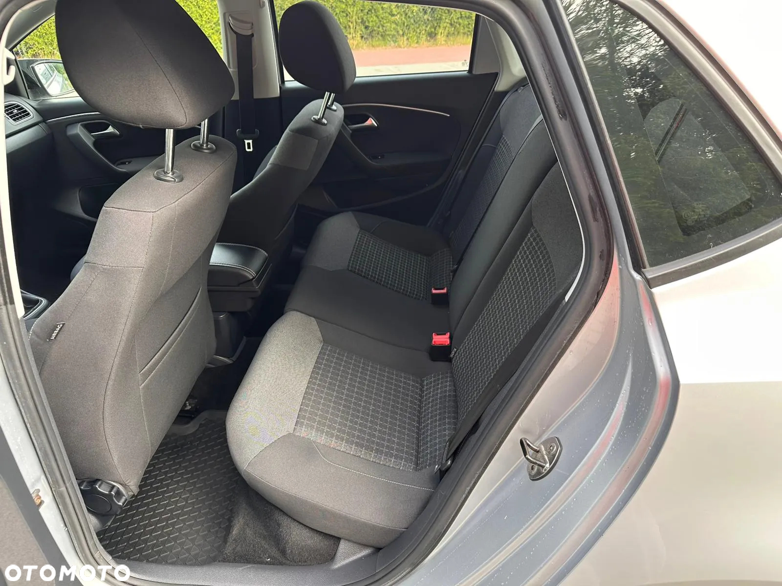 Volkswagen Polo 1.2 TSI Blue Motion Technology Black/Silver Edition - 17