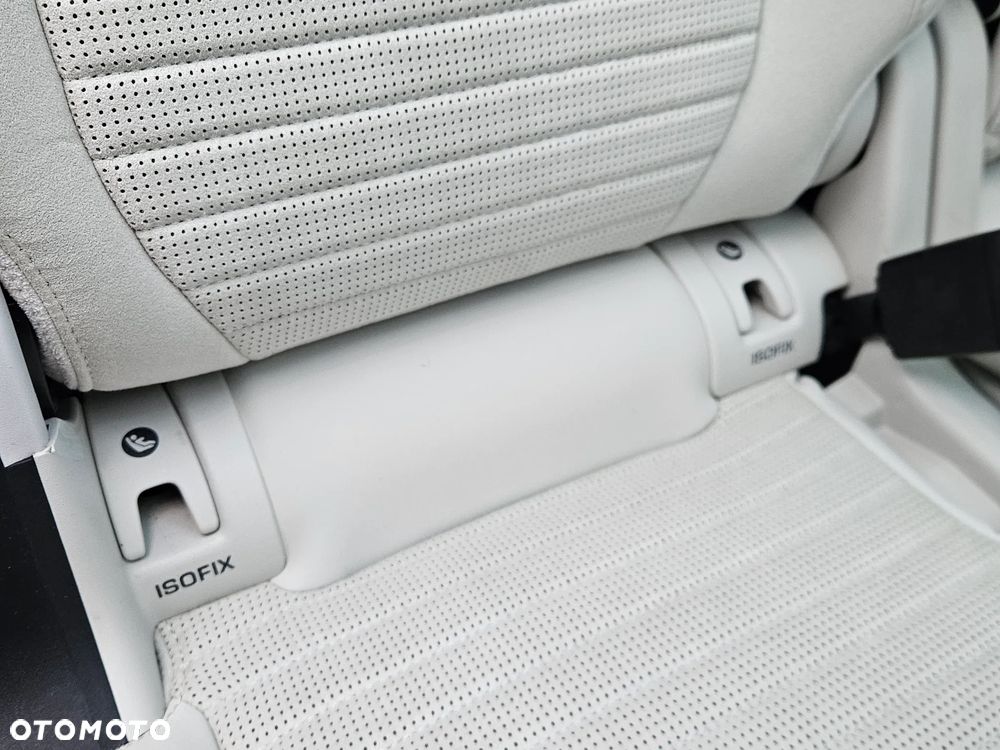 Land Rover Discovery Sport 2.0 D180 HSE - 24