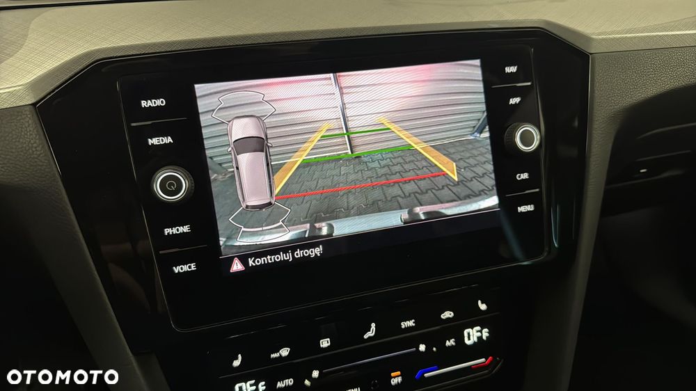 Volkswagen Passat 2.0 TDI EVO Business DSG - 22