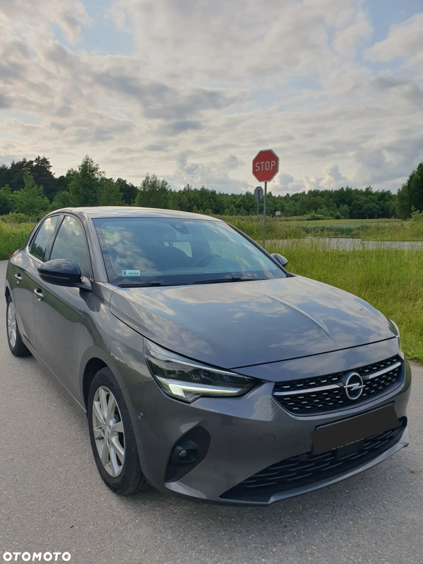Opel Corsa 1.2 Elegance S&S - 2