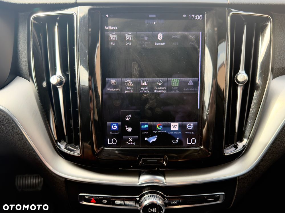 Volvo XC 60 B4 B Geartronic Momentum Pro - 29