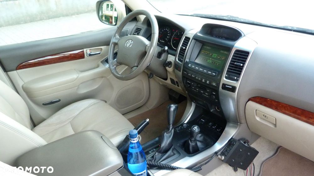 Toyota Land Cruiser 3.0 D Sol Platinium - 29