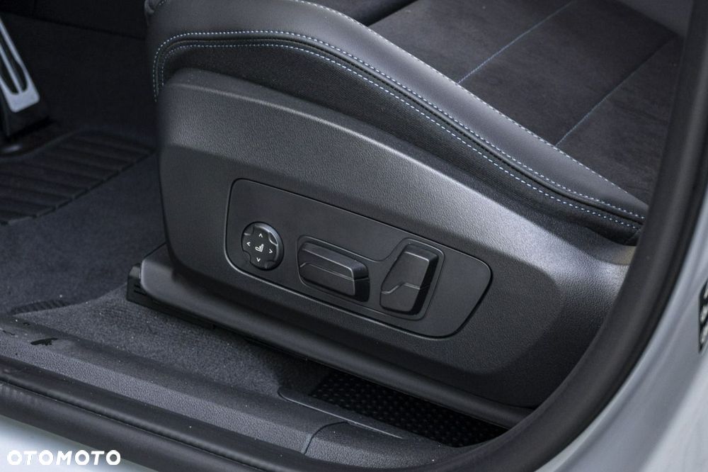 BMW X2 - 16