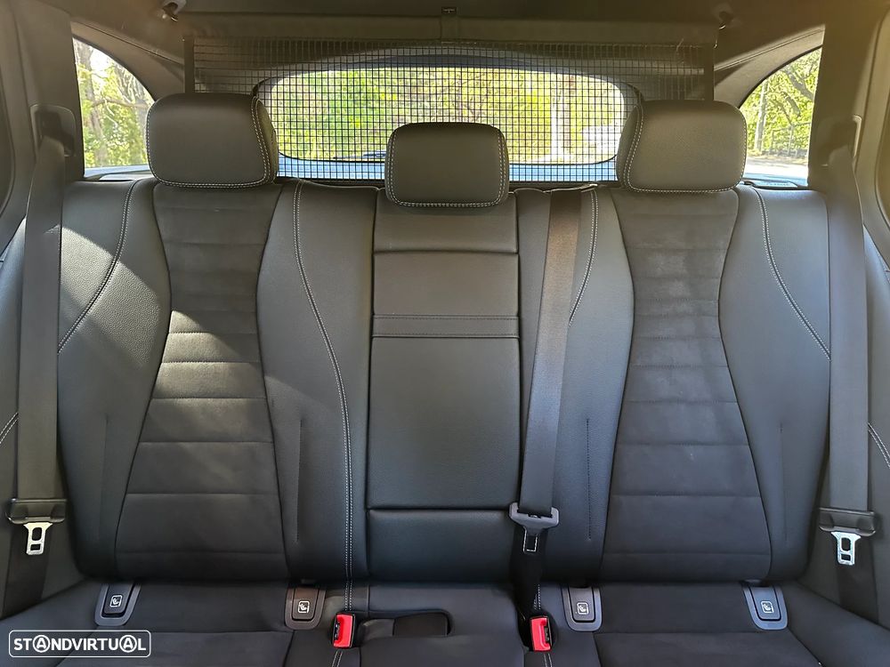 Mercedes-Benz E 300 de AMG Line - 16