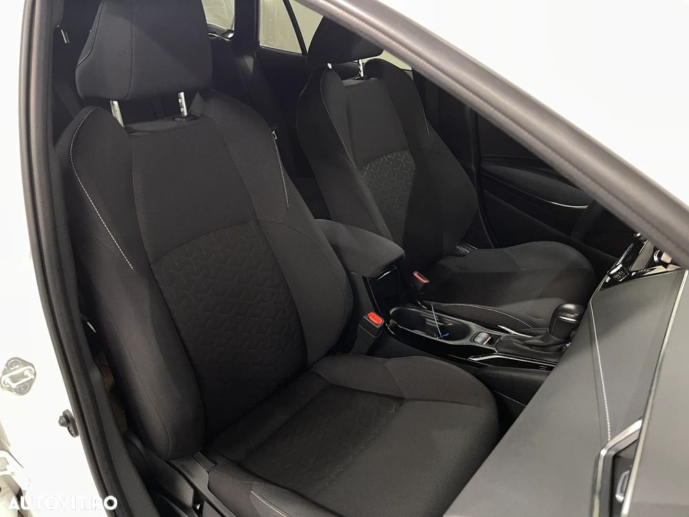 Toyota Corolla 1.8 Hybrid Touring Sports - 10