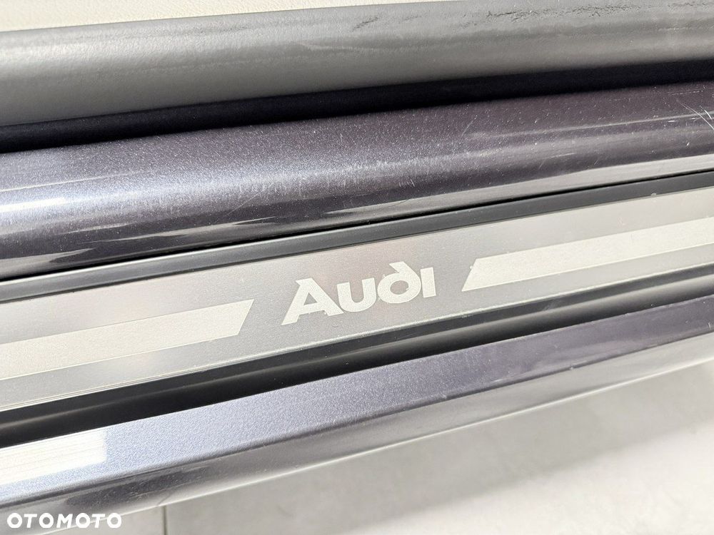 Audi A8 4.2 Quattro - 20