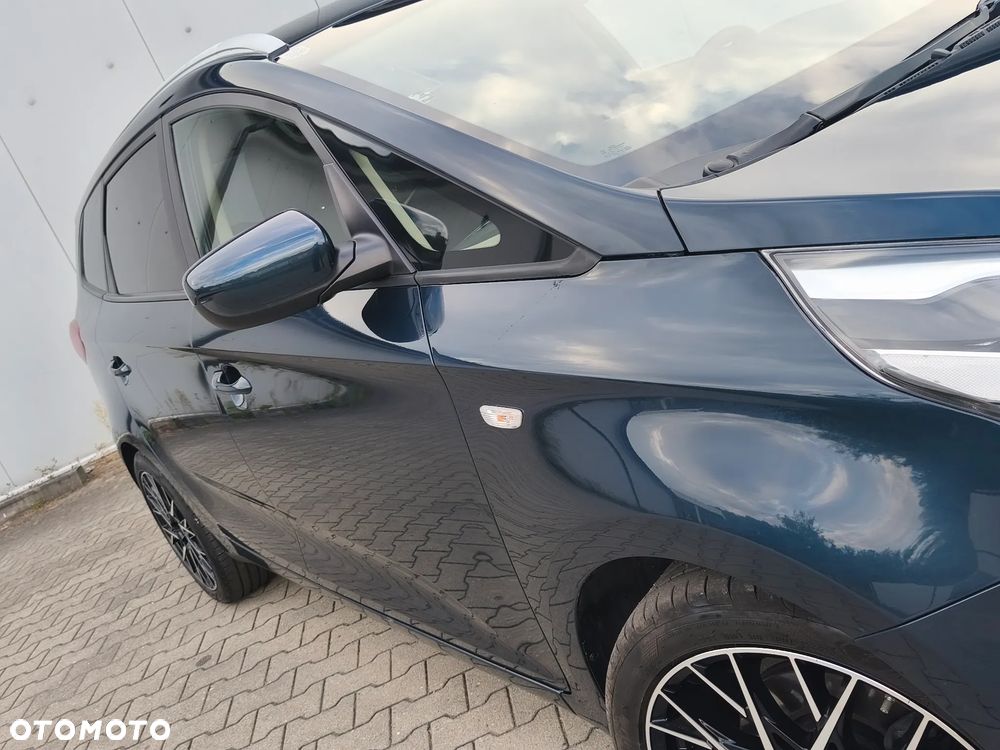 Kia Carens 1.6 GDI M EU6 - 14