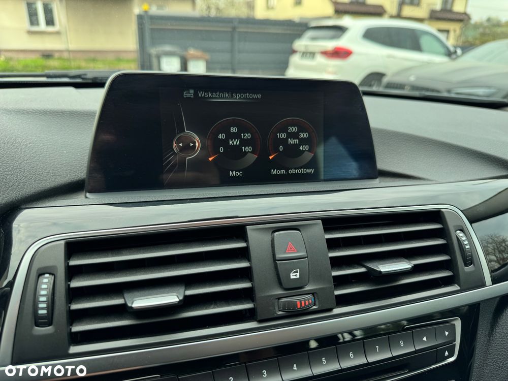 BMW Seria 3 320d xDrive Edition M Sport Shadow - 32