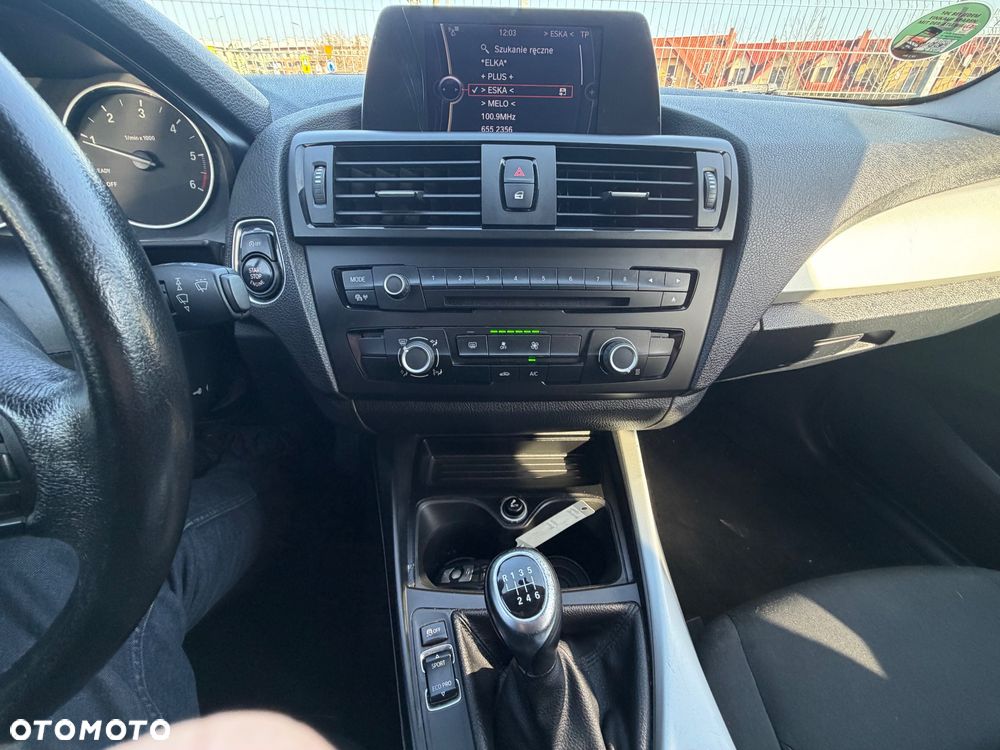 BMW Seria 1 120d - 11