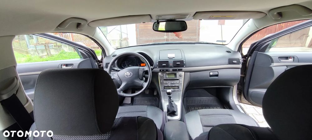 Toyota Avensis 2.0 D-4D Sol - 13