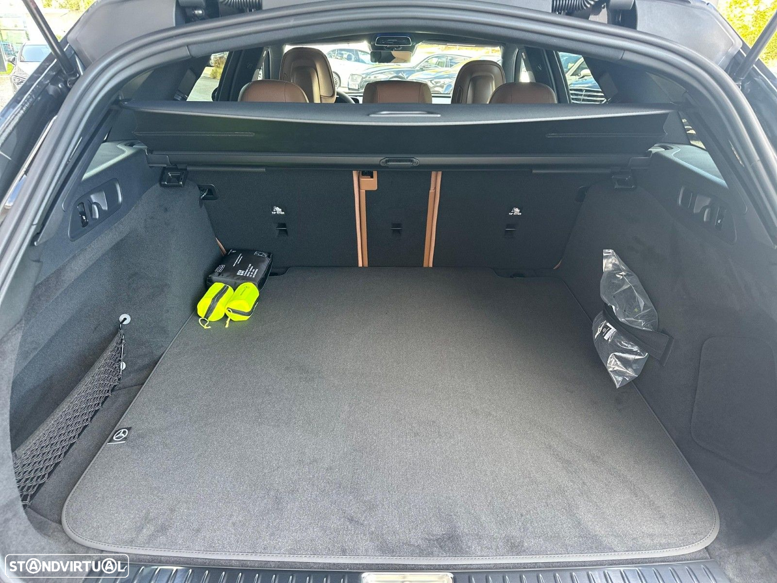 Mercedes-Benz E 450 d 4Matic All-Terrain - 11