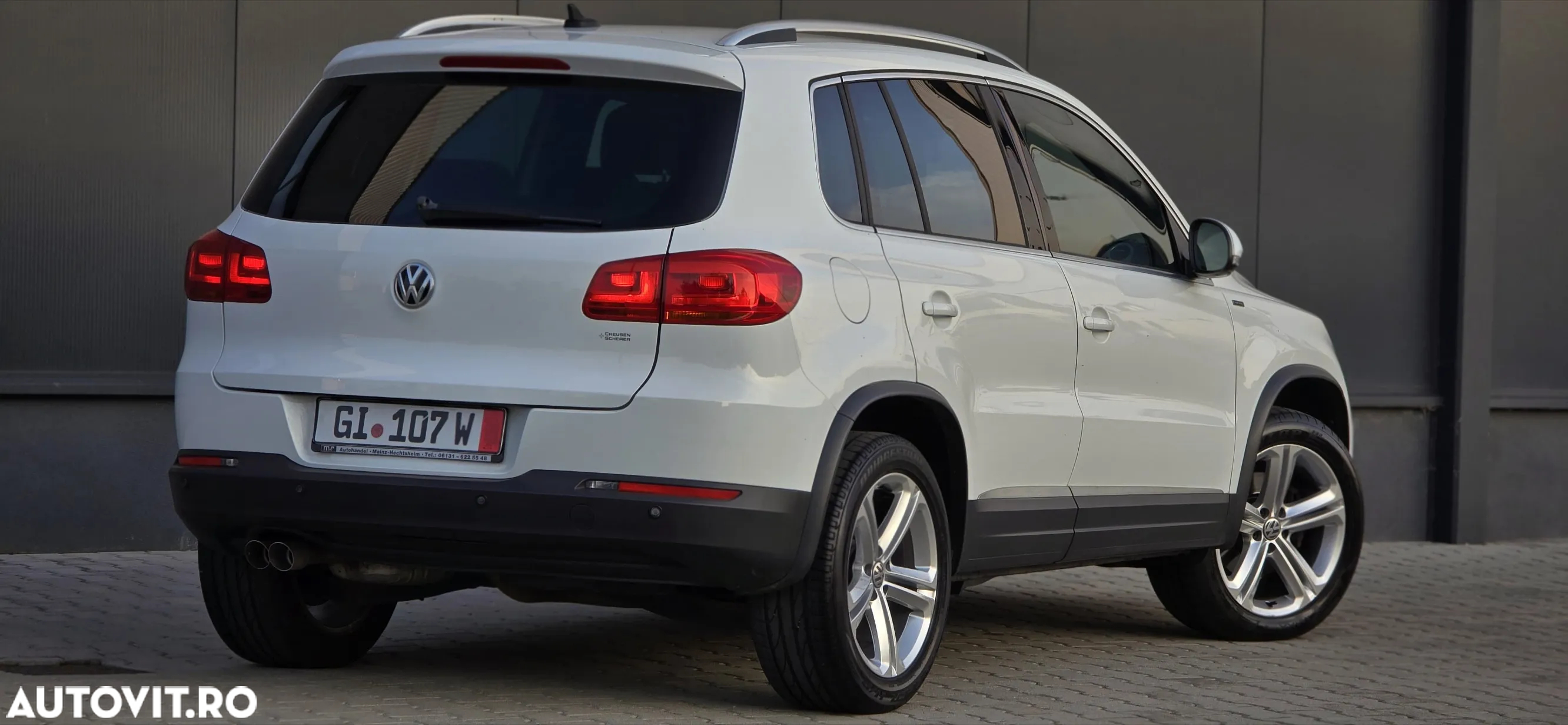 Volkswagen Tiguan 2.0 TDI SCR 4MOTION BlueMotion Technology DSG Lounge Sport & Style - 3