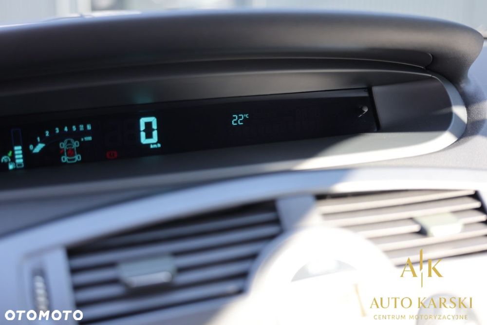 Renault Scenic - 24
