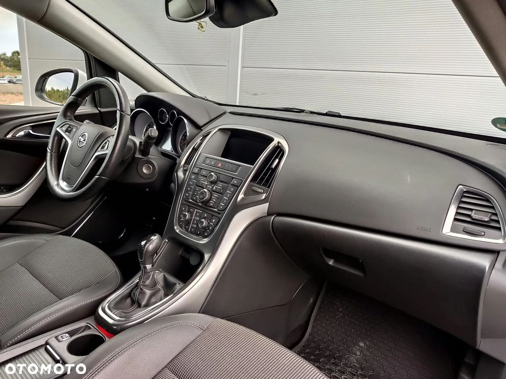 Opel Astra 1.4 Turbo Cosmo - 13
