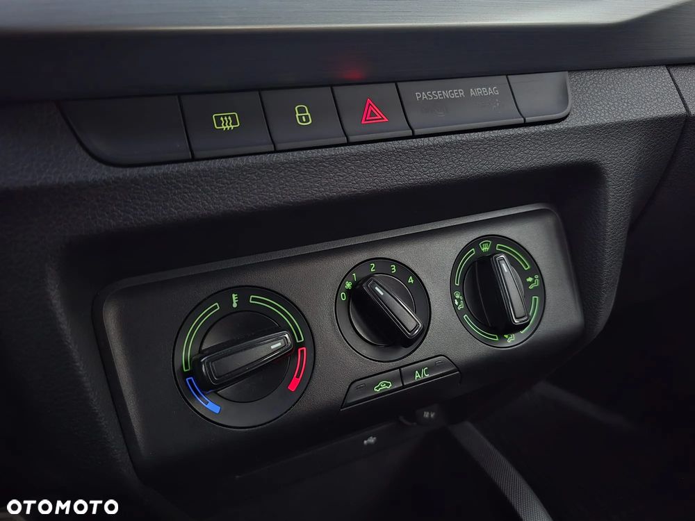 Skoda Fabia 1.0 TSI Ambition - 27