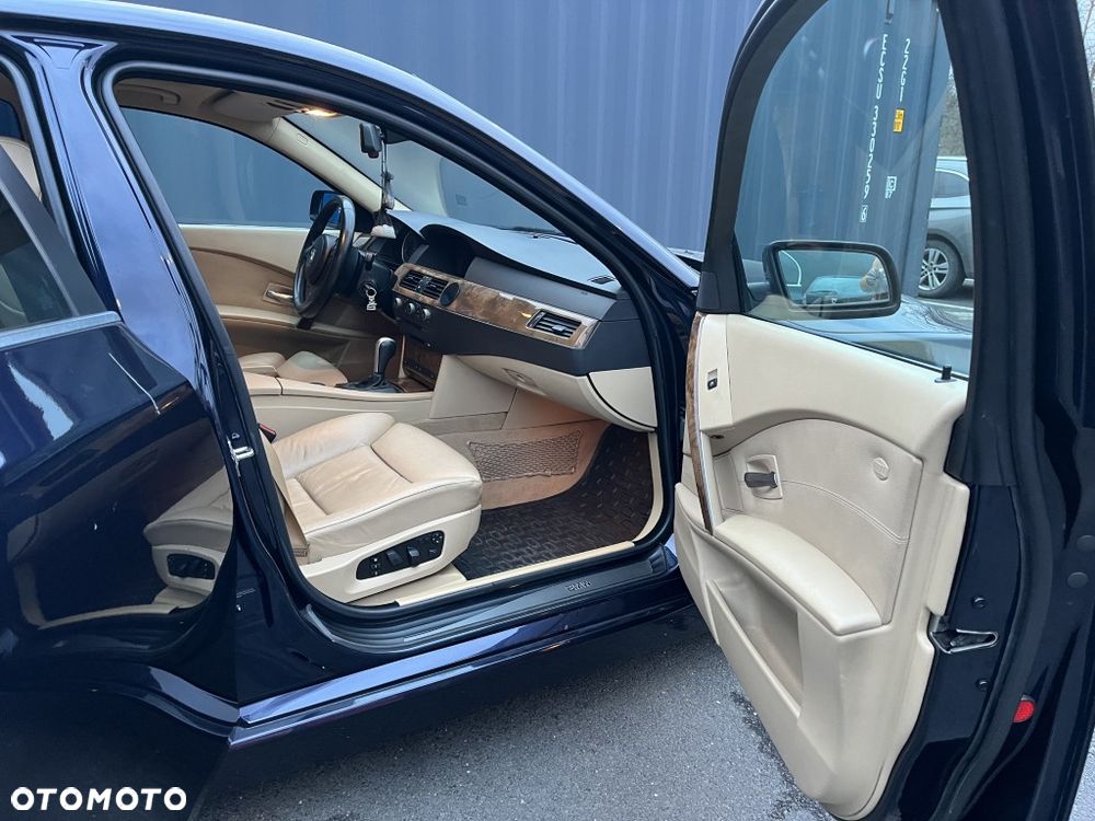 BMW Seria 5 ver-530d - 24