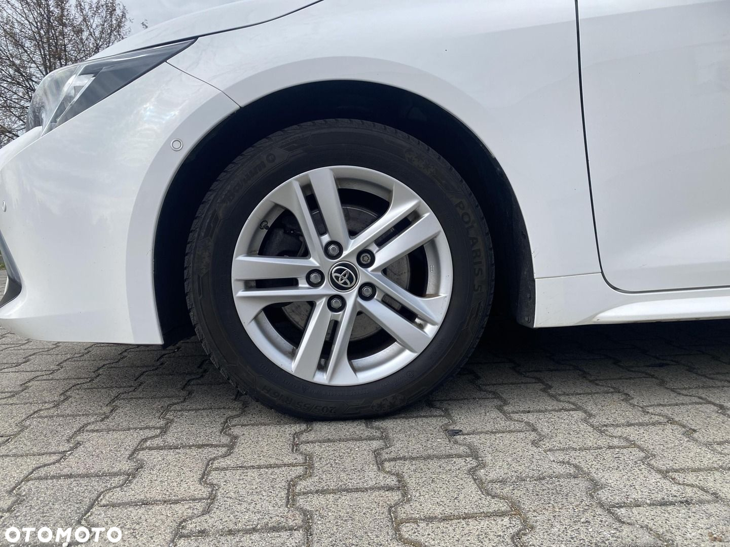 Toyota Corolla - 16