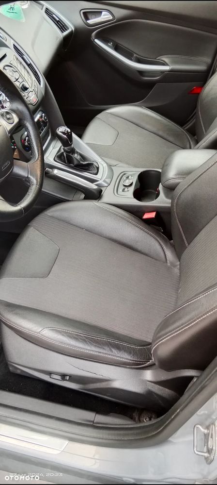Ford Focus 1.6 Titanium - 11